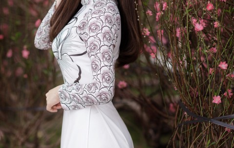 子宫内膜偏厚是什么引起的